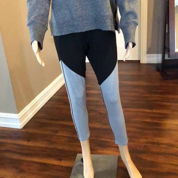 Calvin Klein performance leggings - Picture 3 of 6